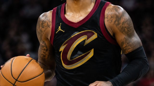 (图1) Cavs Opt for Meleek Thomas: Strategic Move Amid Financial Constraints